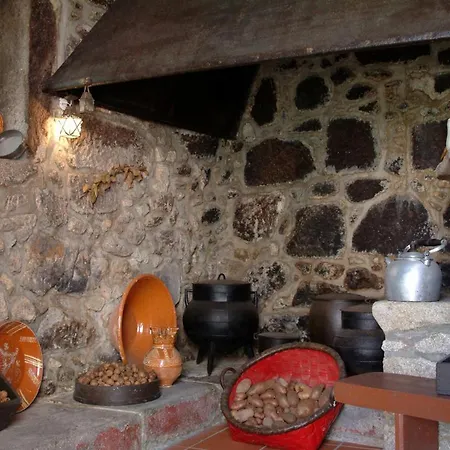 Quinta Do Vale Do Monte Country house *